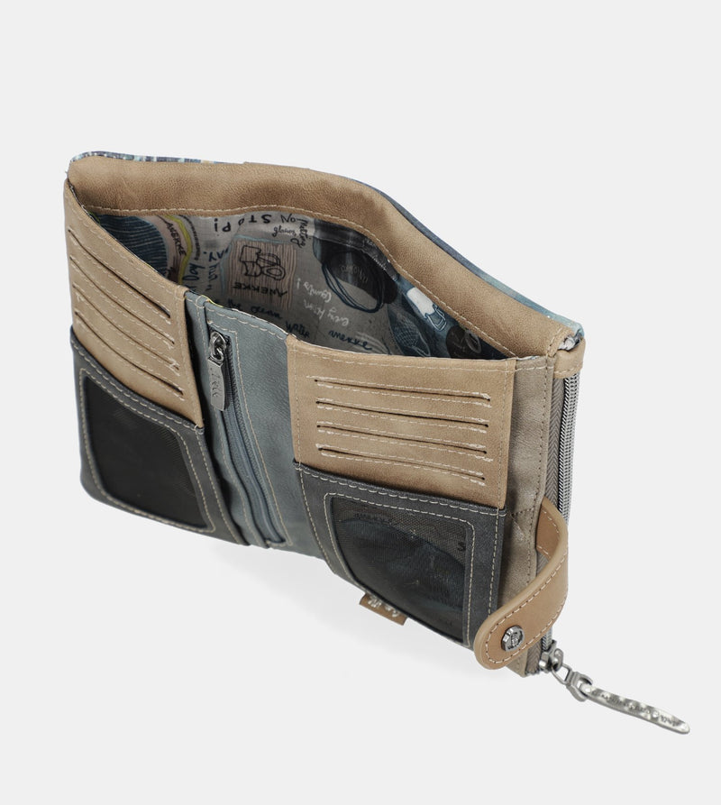 Cool Iceland wallet with a zip closure