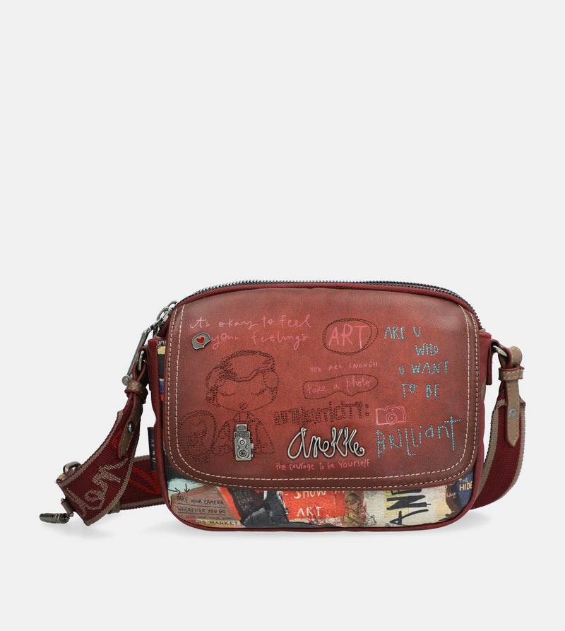 City Art triple compartment crossbody bag with a flap