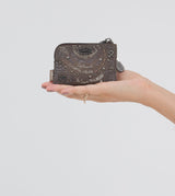 Rune purse with a zip closure